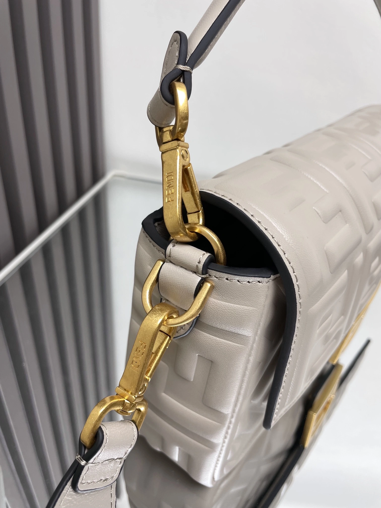 Fendi Satchel Bags Refined 69790