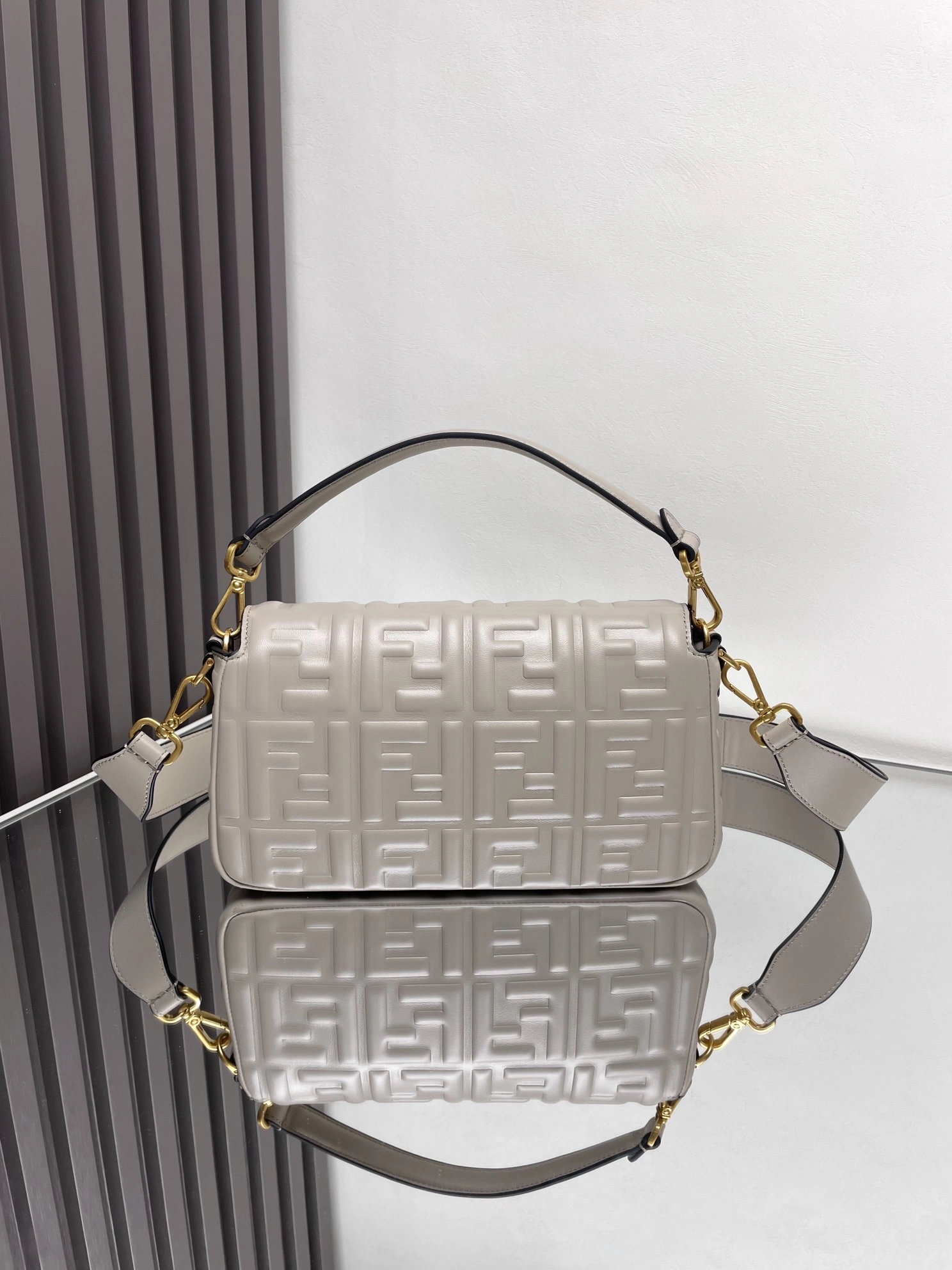 Fendi Satchel Bags Refined 69790
