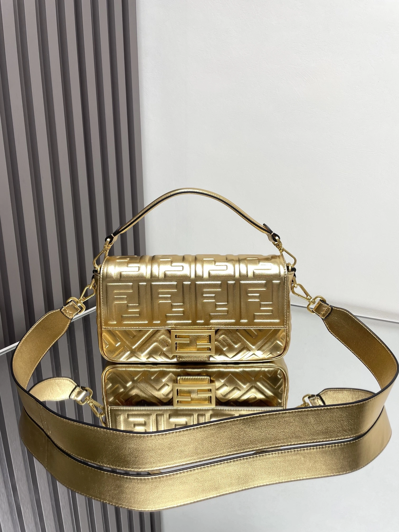 Fendi Satchel Bags AllSeason 69738