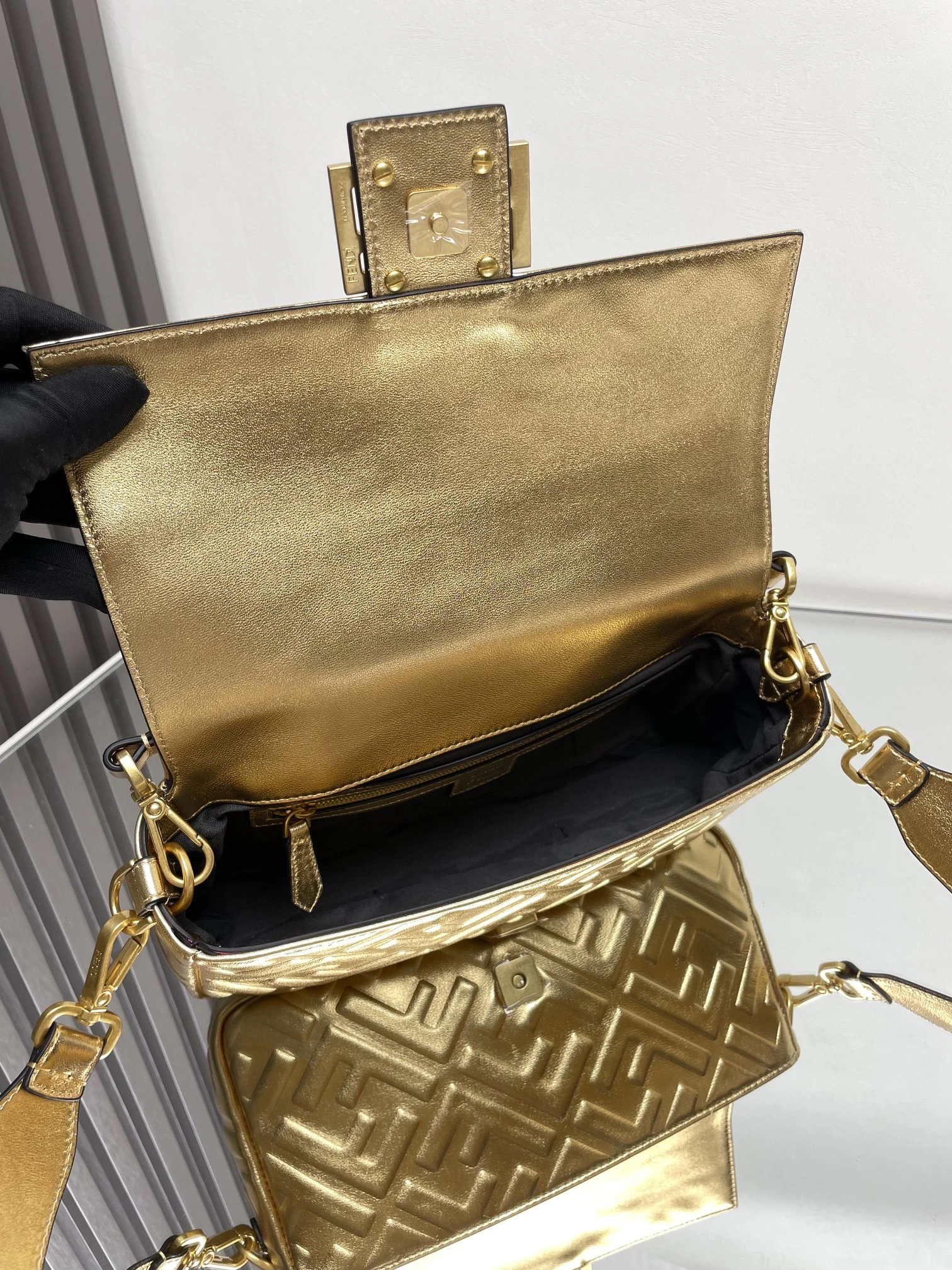 Fendi Satchel Bags AllSeason 69738