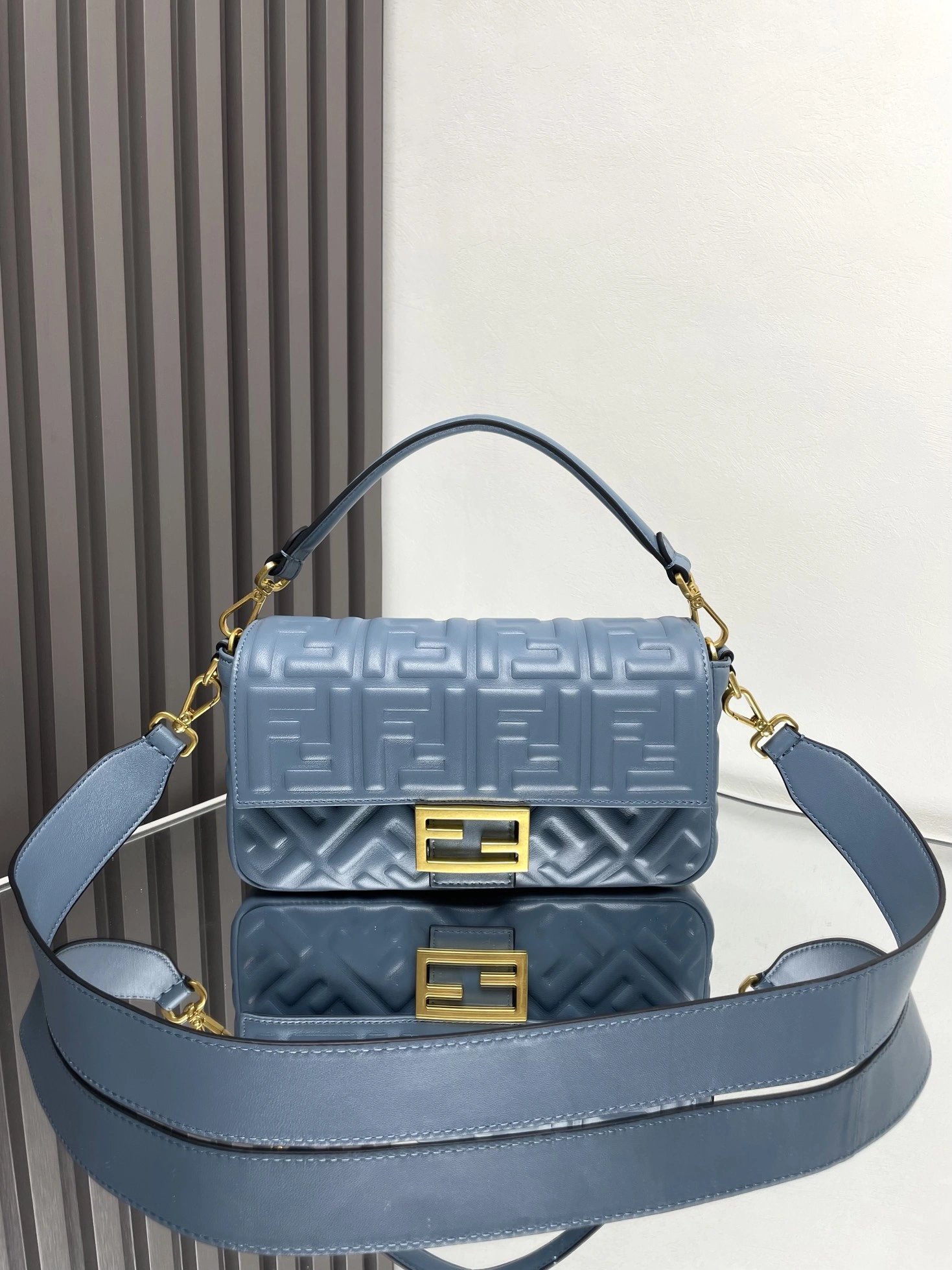 Fendi Satchel Bags Popular 69741