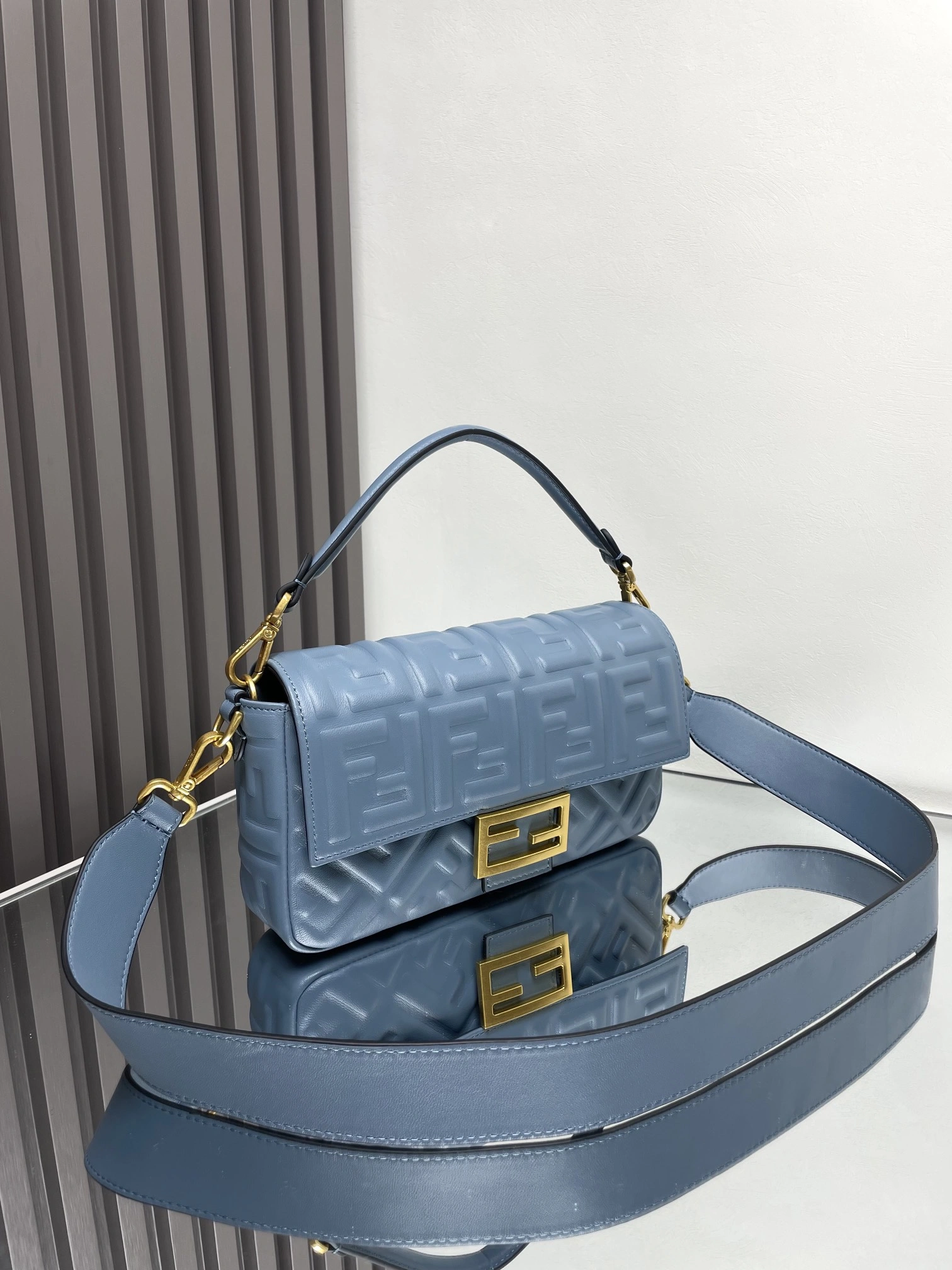 Fendi Satchel Bags Popular 69741