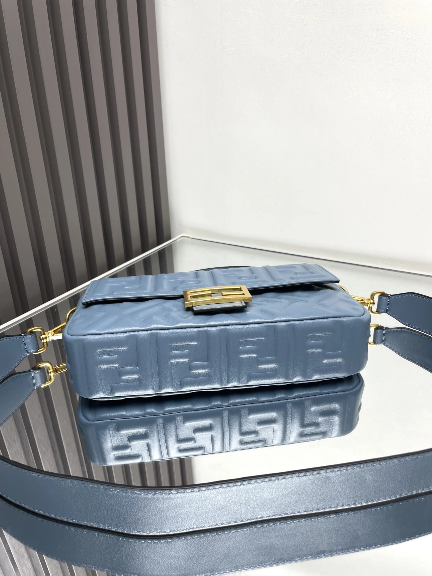 Fendi Satchel Bags Popular 69741