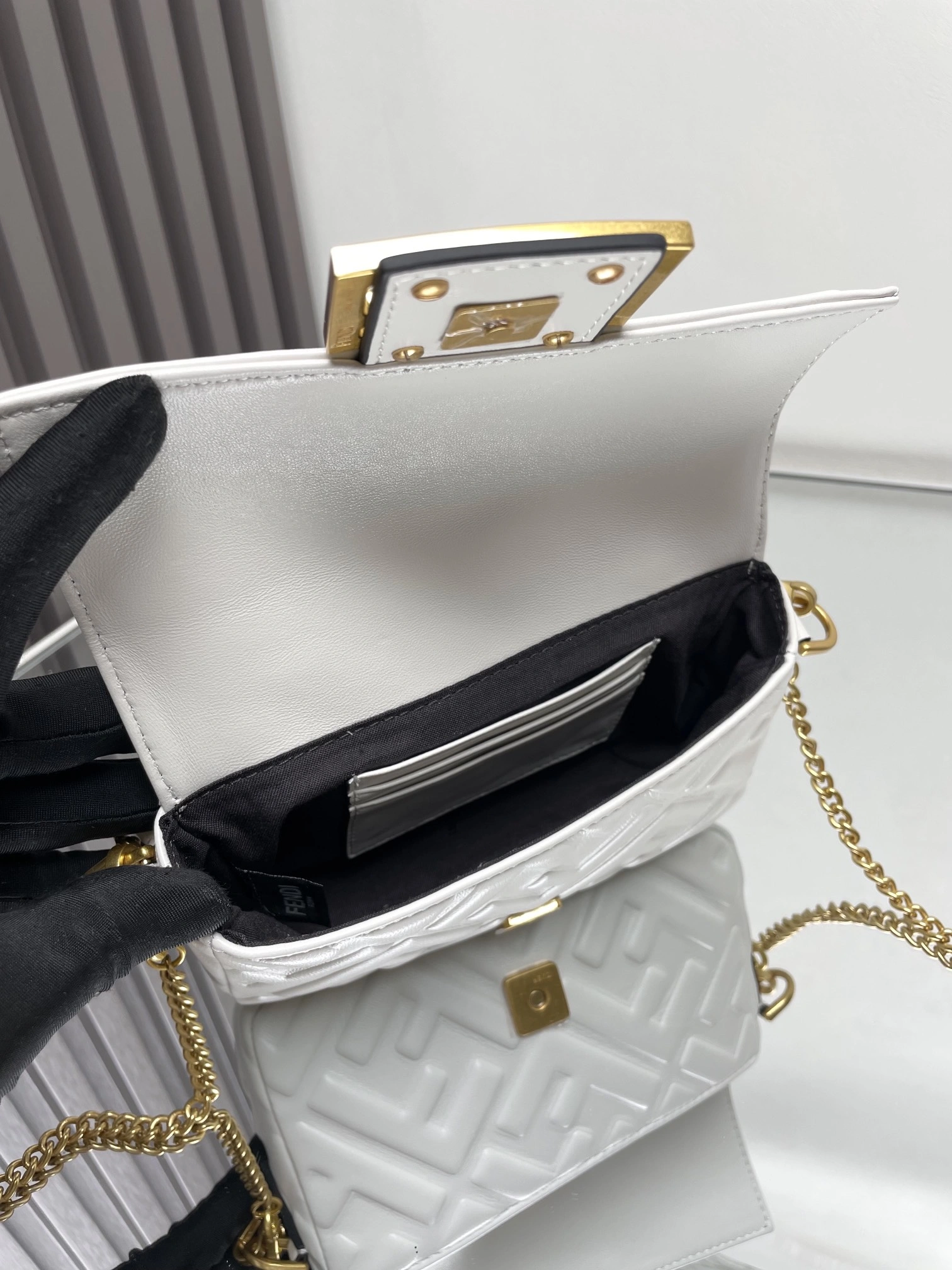 Resilient Fendi Satchel Bags 69742