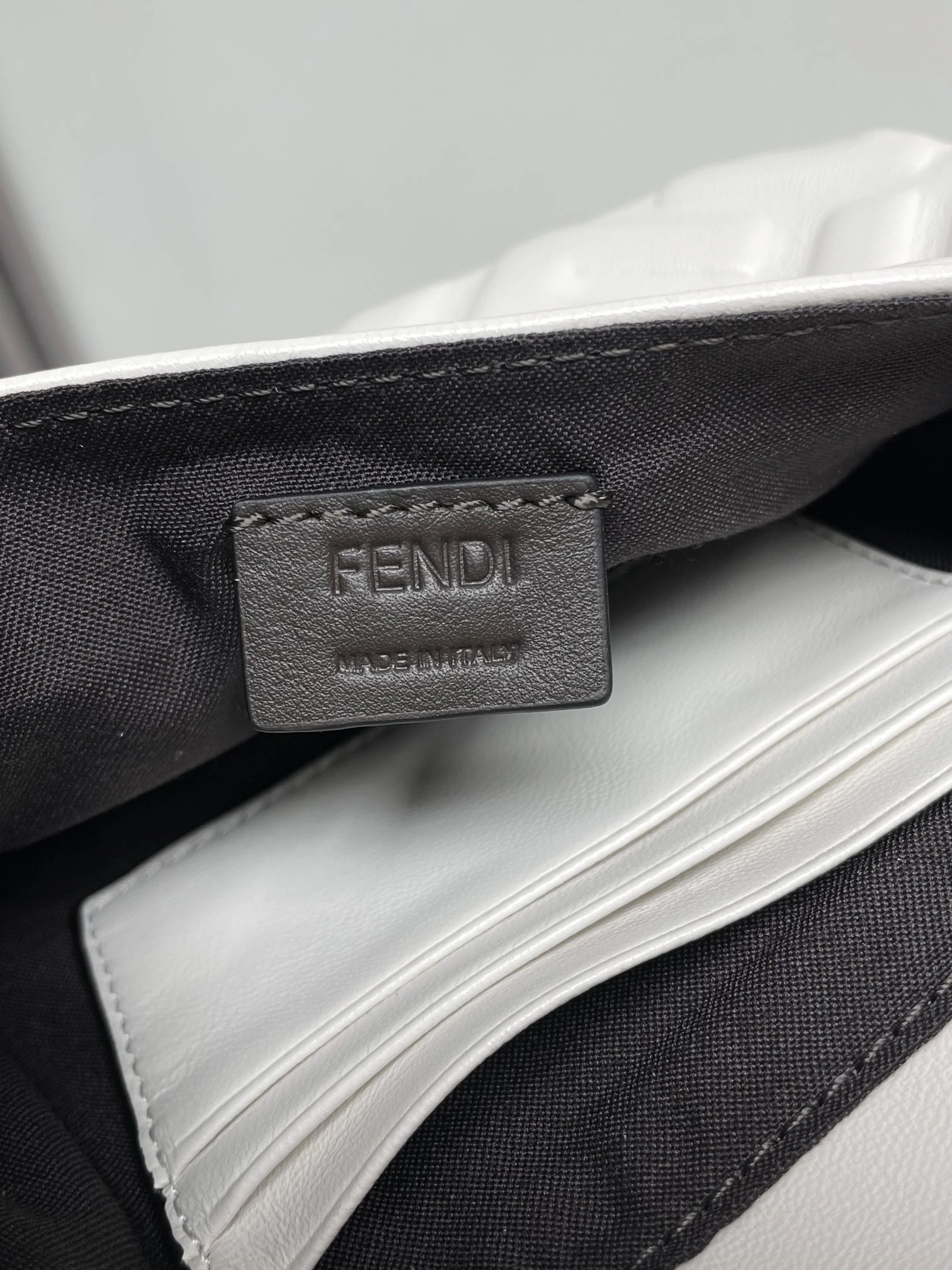 Resilient Fendi Satchel Bags 69742