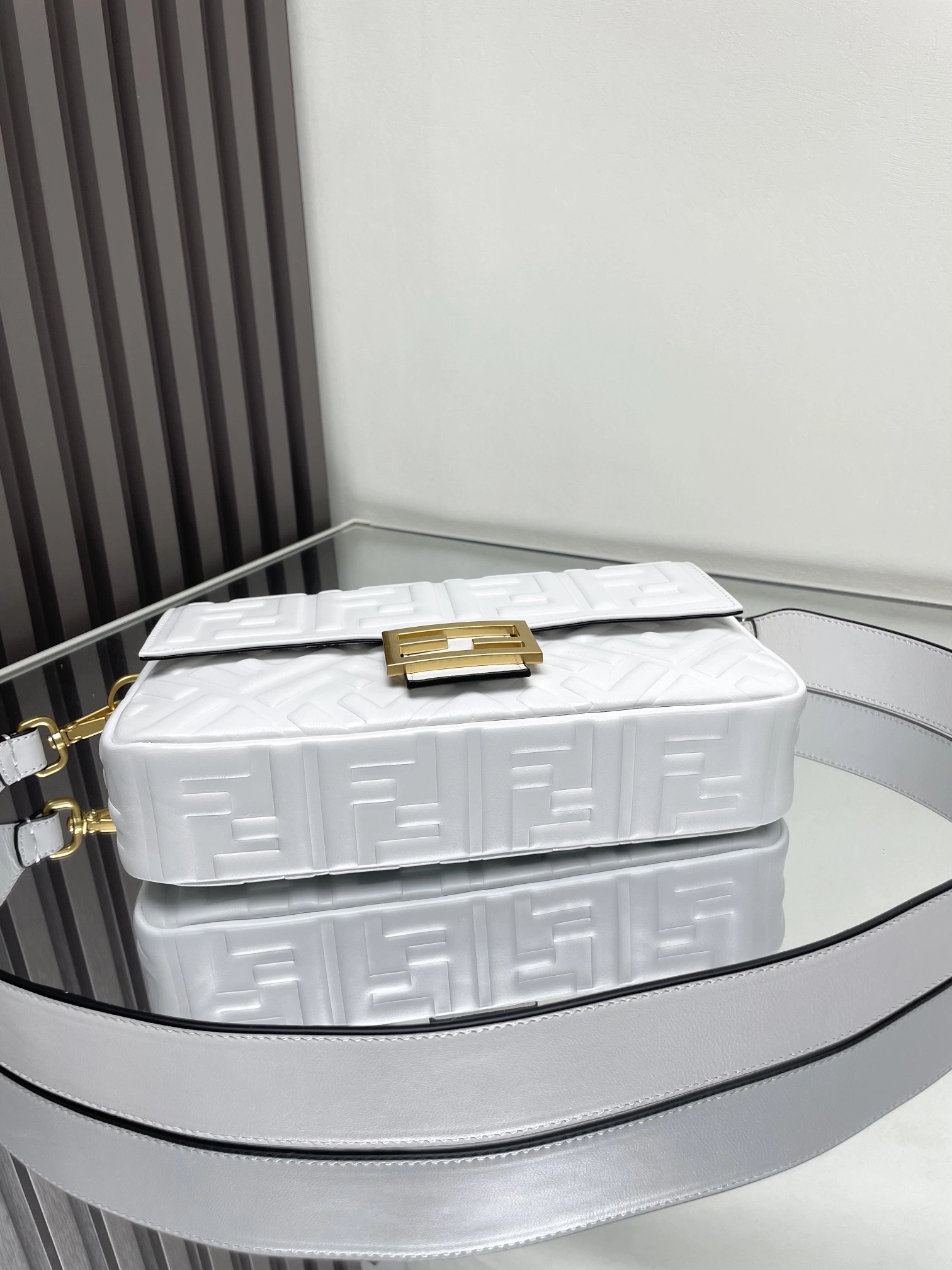 Fendi Satchel Bags Sporty 69740