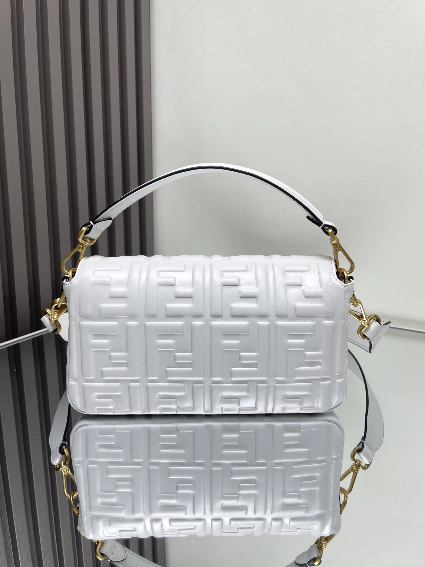 Fendi Satchel Bags Sporty 69740