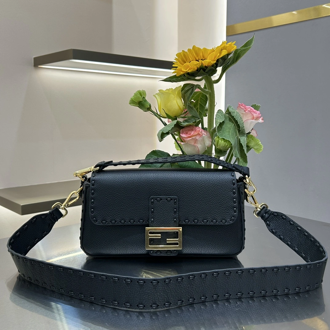 Cozy Fendi Satchel Bags 69747