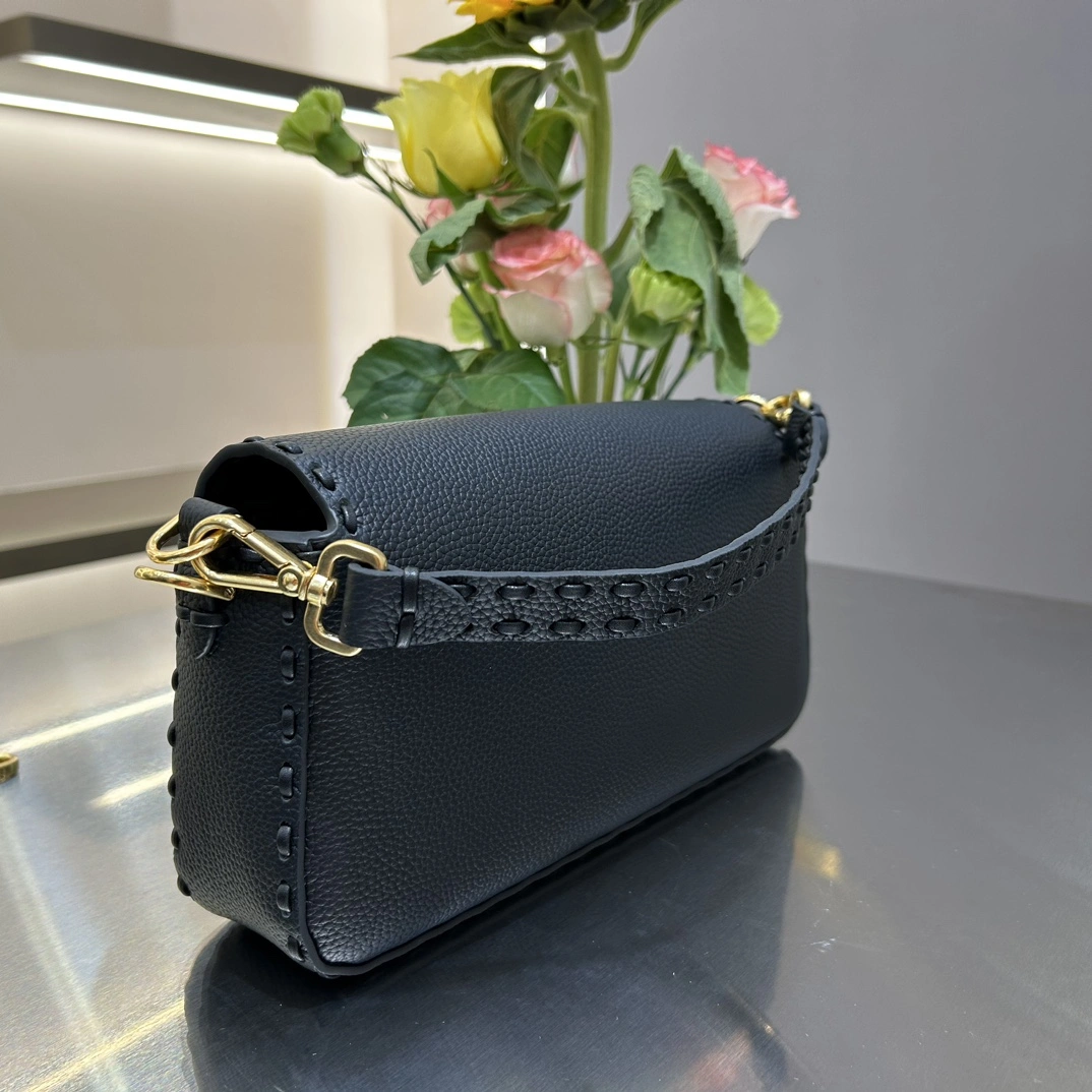 Cozy Fendi Satchel Bags 69747
