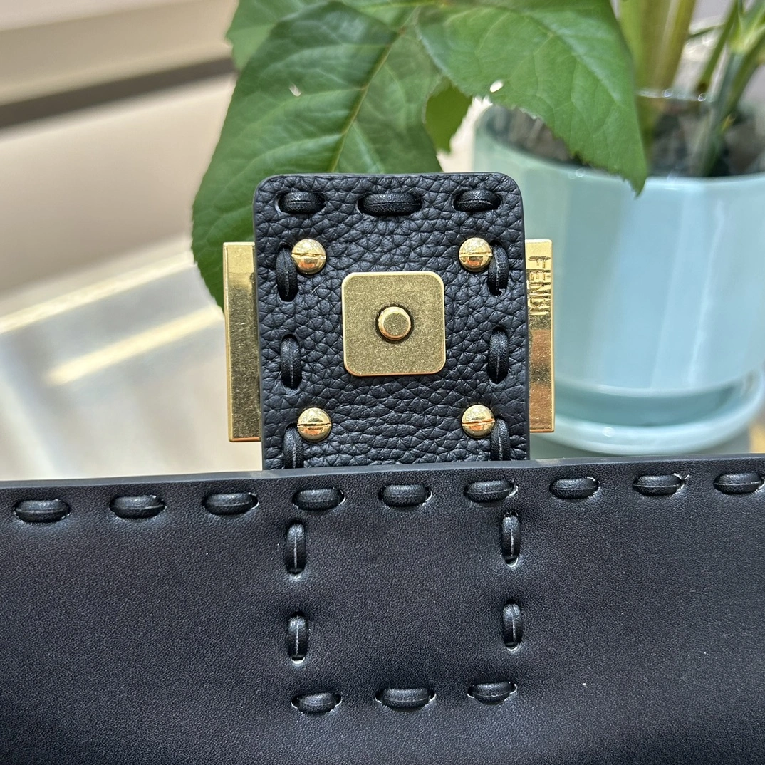 Cozy Fendi Satchel Bags 69747