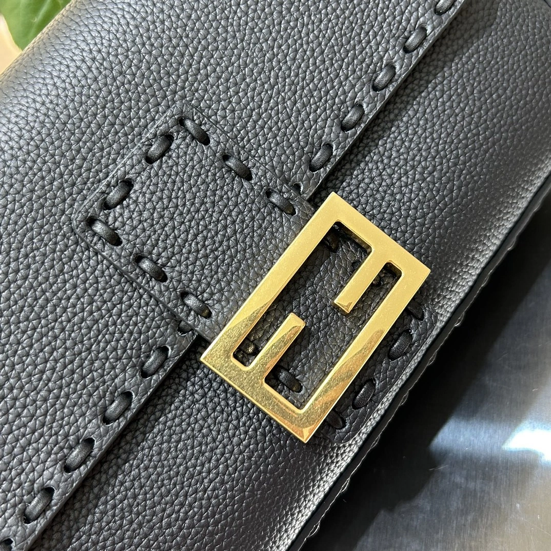 Cozy Fendi Satchel Bags 69747