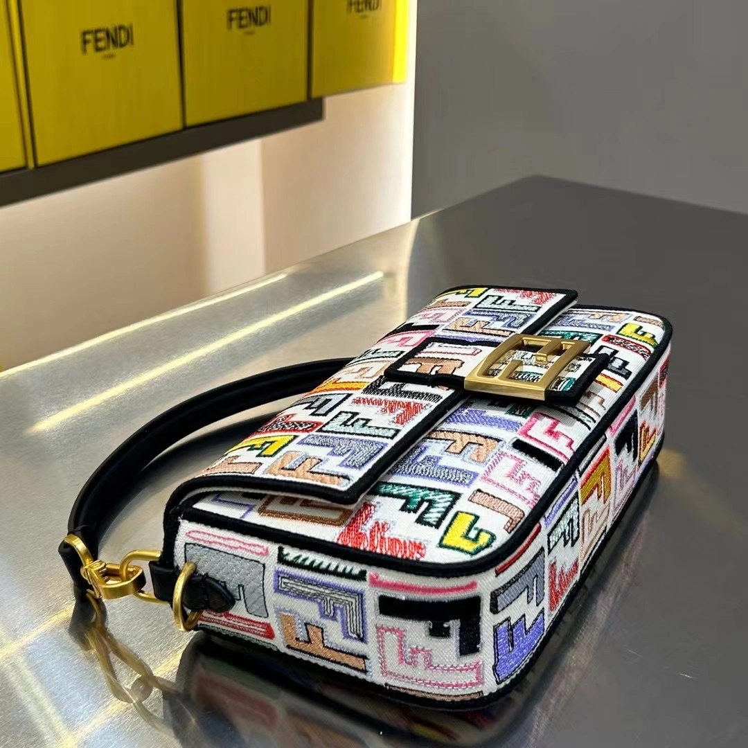 Elegant Fendi Satchel Bags 69746