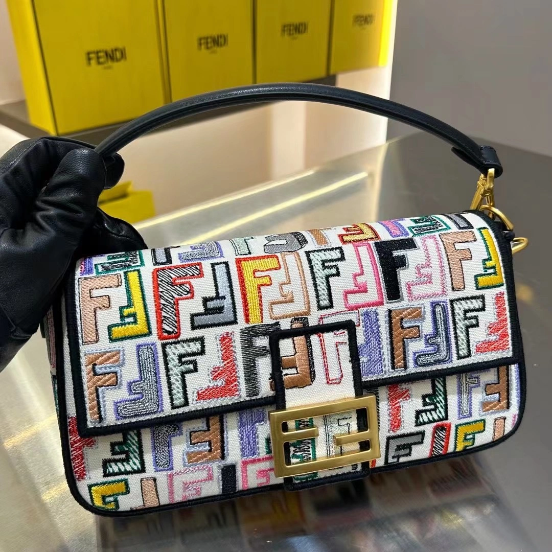 Elegant Fendi Satchel Bags 69746