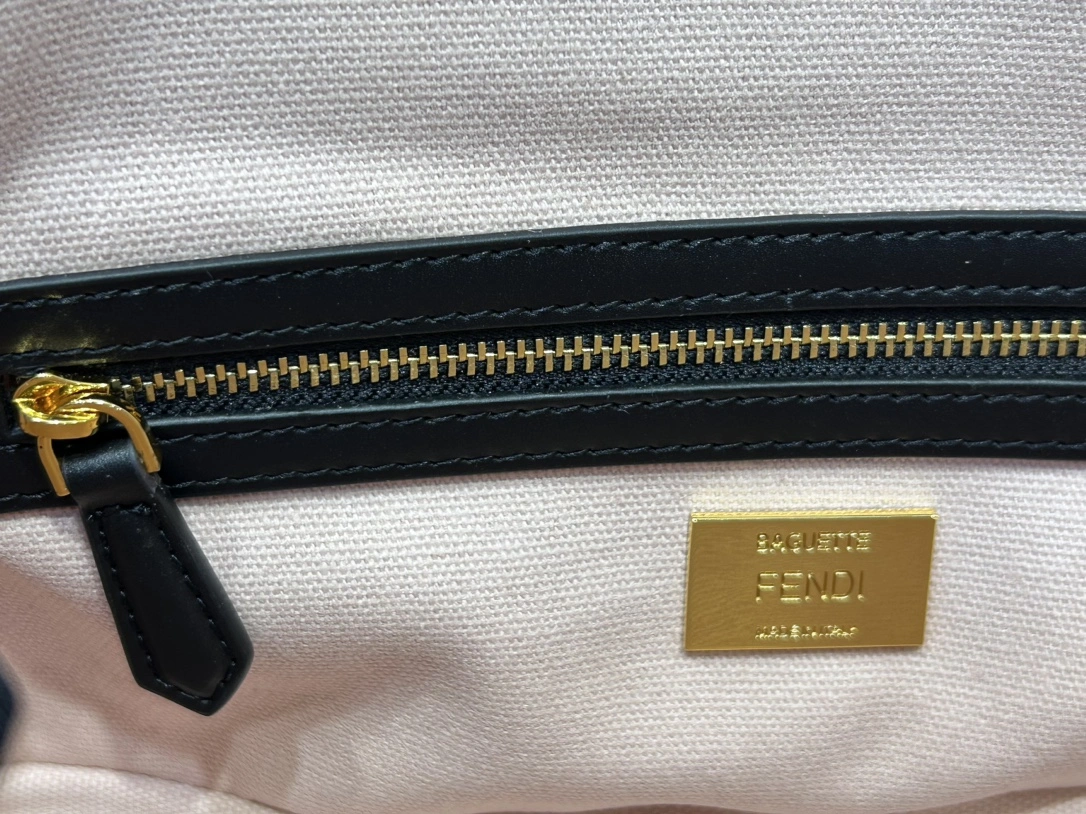 Fendi Satchel Bags EasyCare 69731