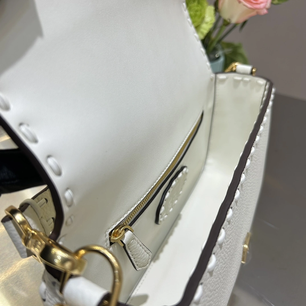 Fendi Satchel Bags WrinkleFree 69736