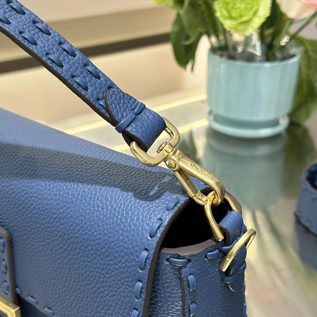 Supportive Fendi Satchel Bags 69725