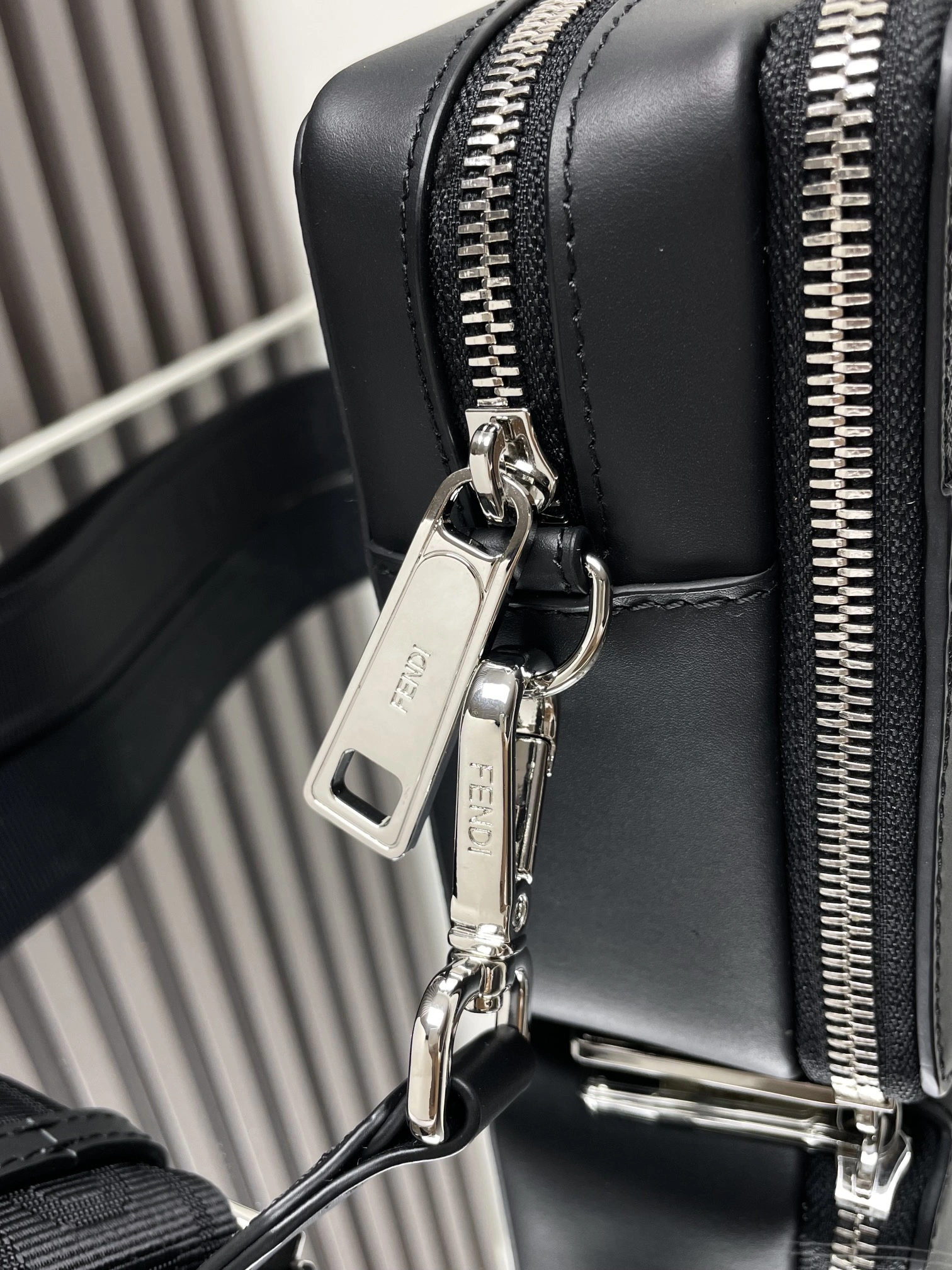 Fendi Satchel Bags SmartChoice 69761