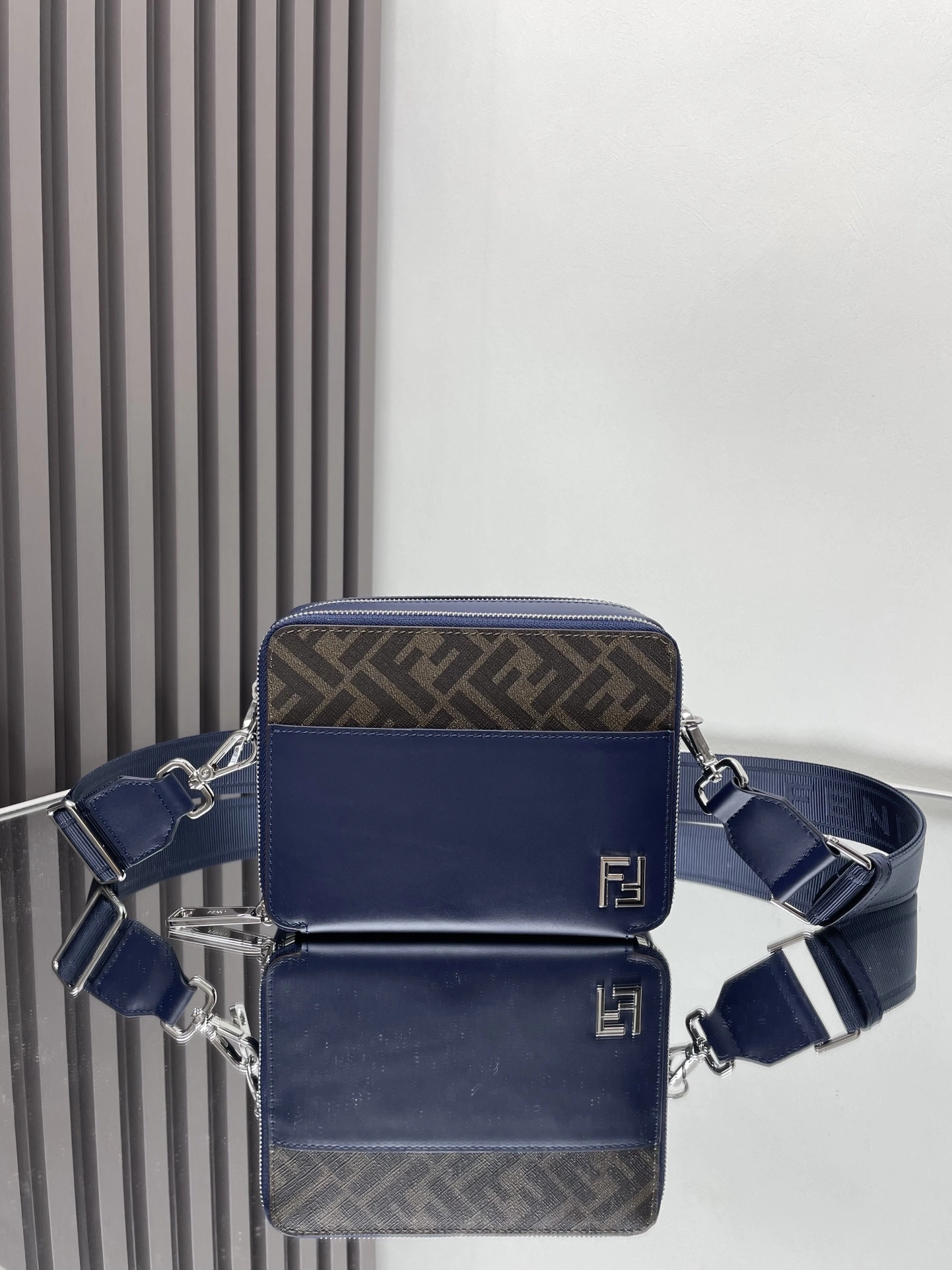 Fendi Satchel Bags Compact 69720