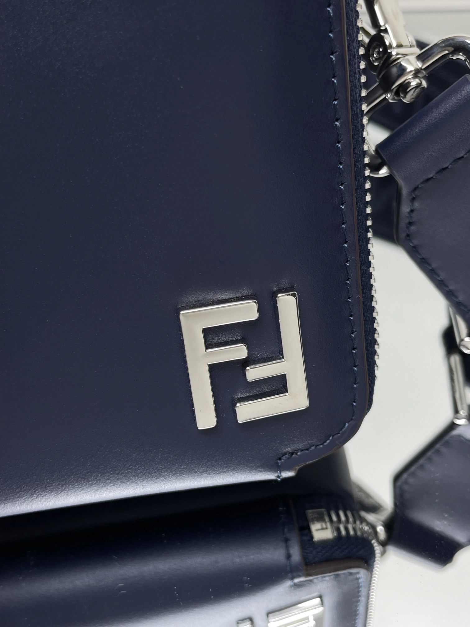 Fendi Satchel Bags Compact 69720