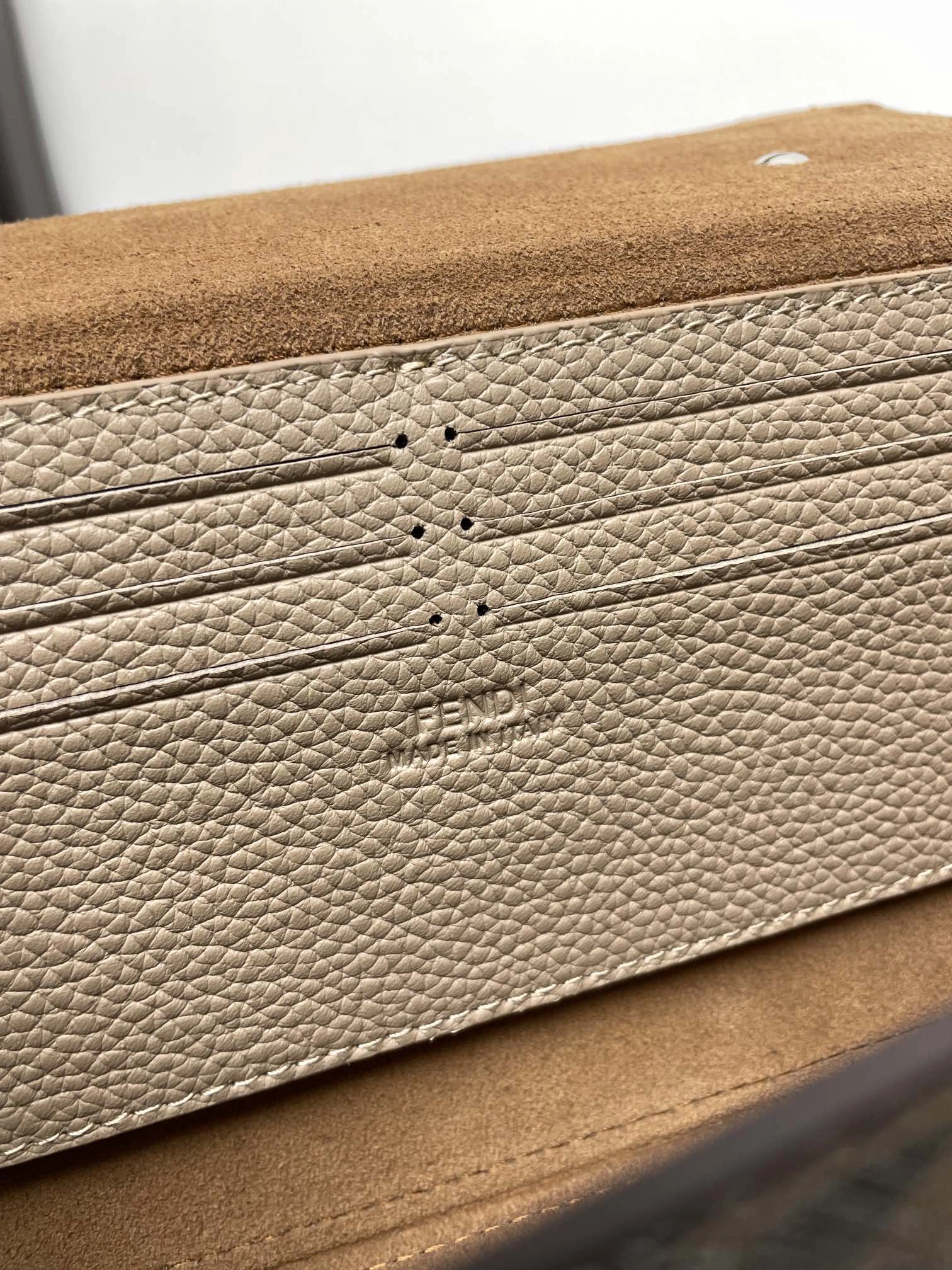 Lightweight Fendi Satchel Bags 69721
