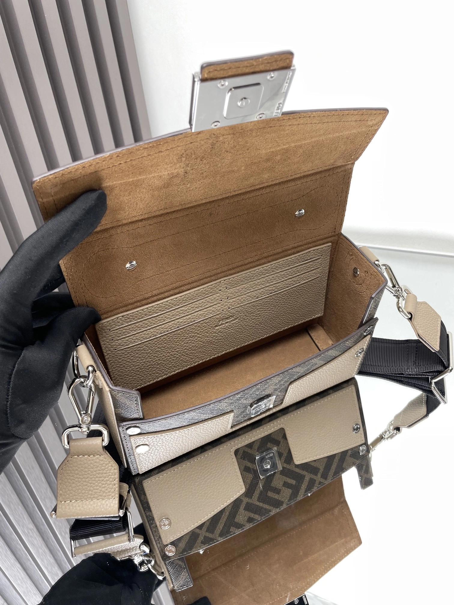 Lightweight Fendi Satchel Bags 69721