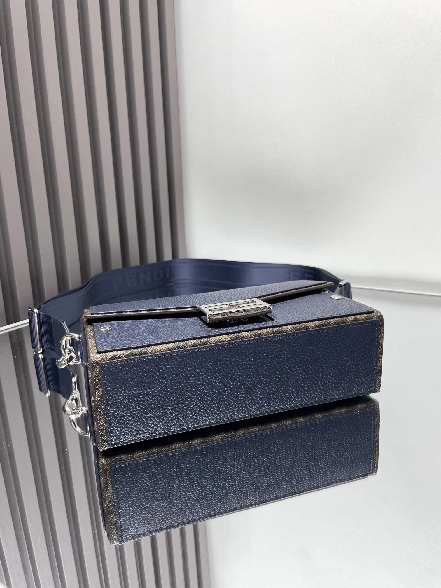 Fendi Satchel Bags Tailored 69714