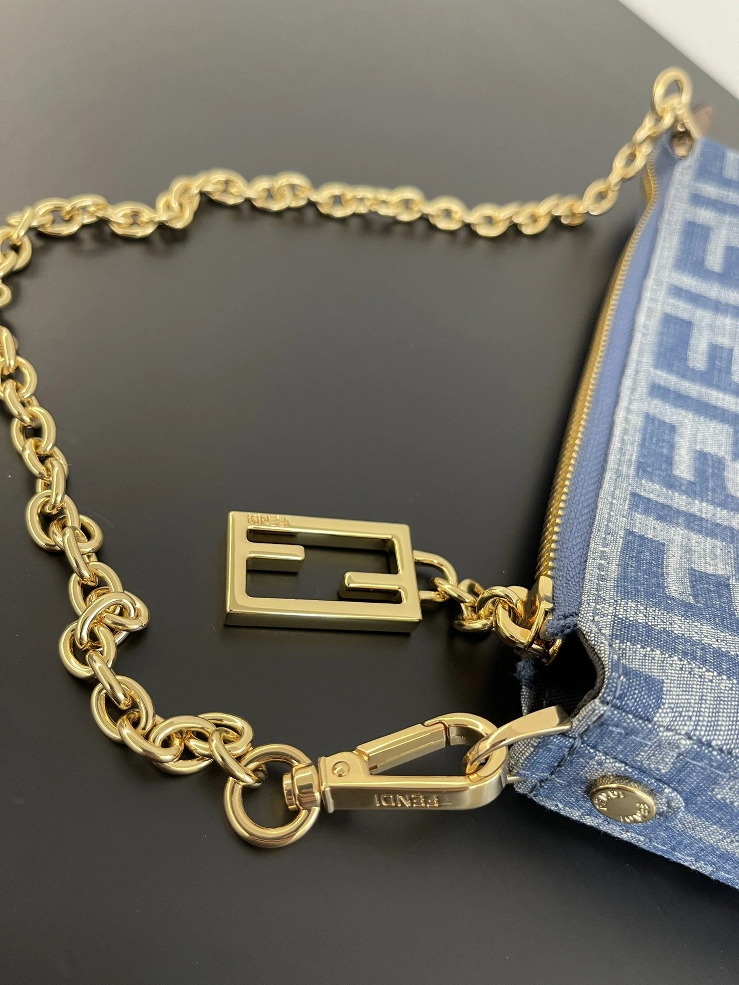 Fendi Satchel Bags Casual 69718