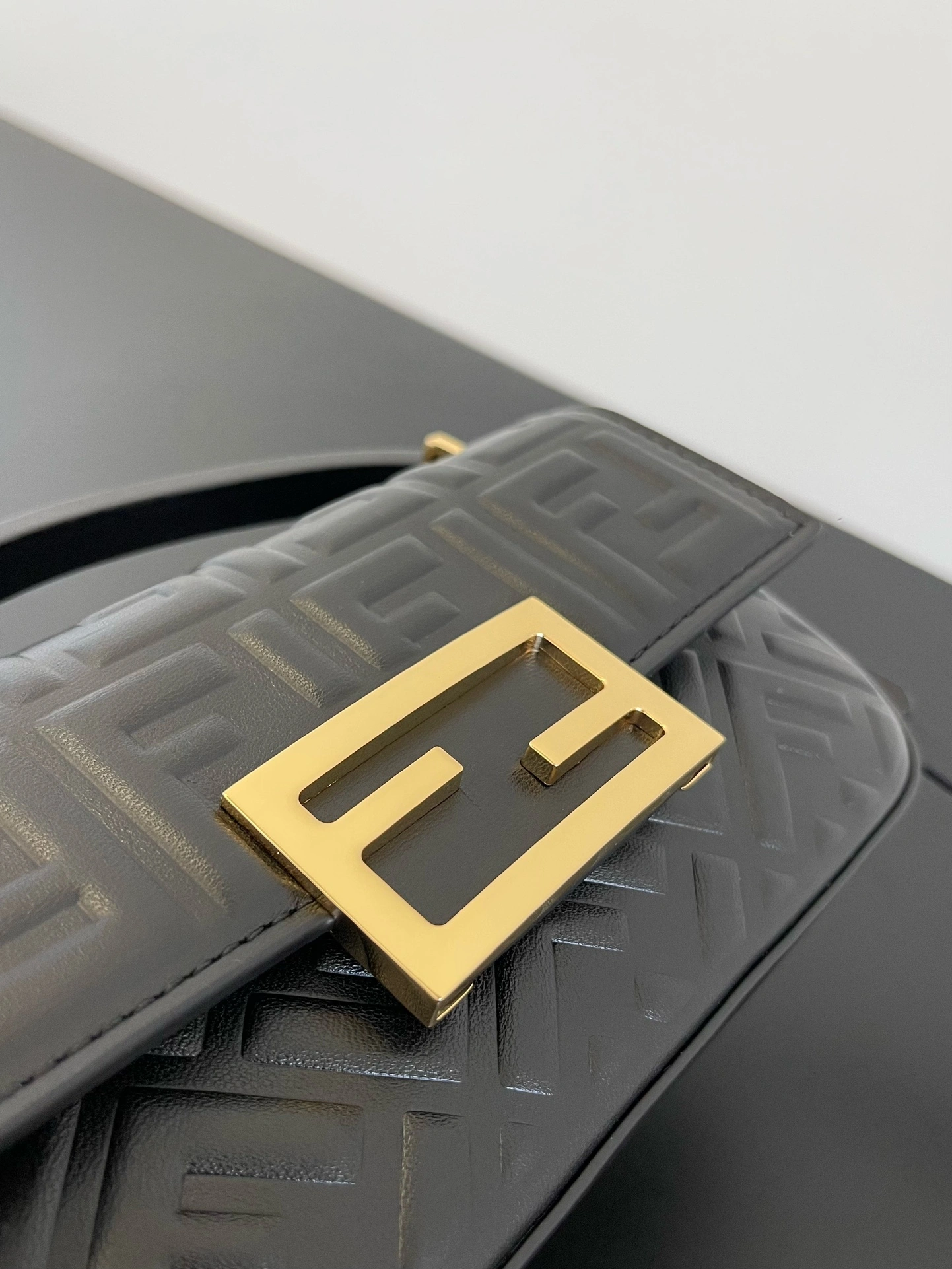 Fendi Satchel Bags Contemporary 69717