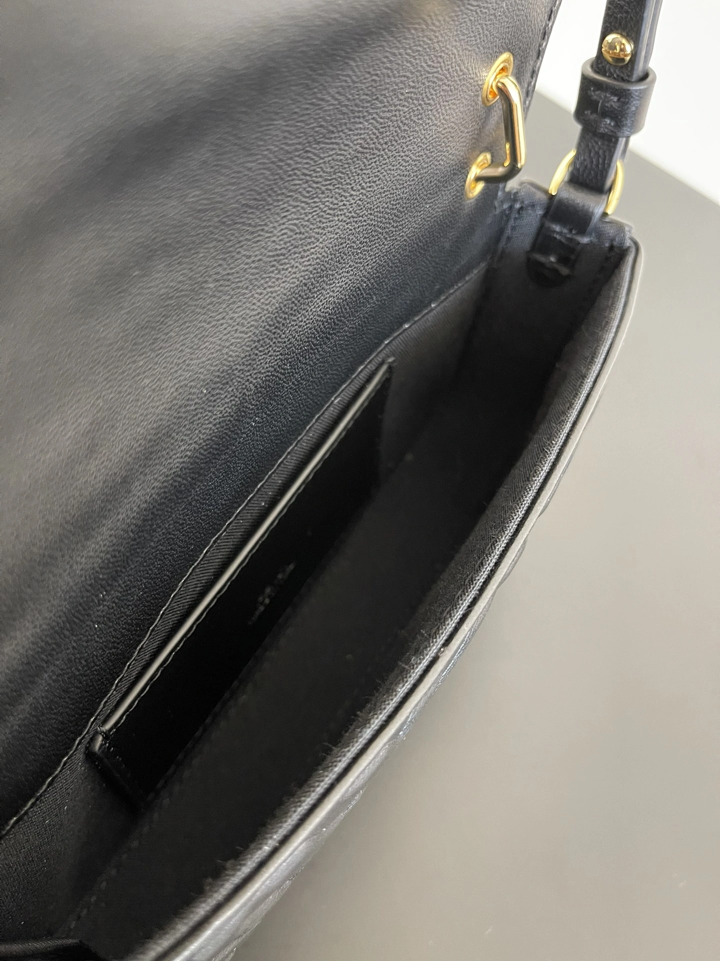 Fendi Satchel Bags Contemporary 69717