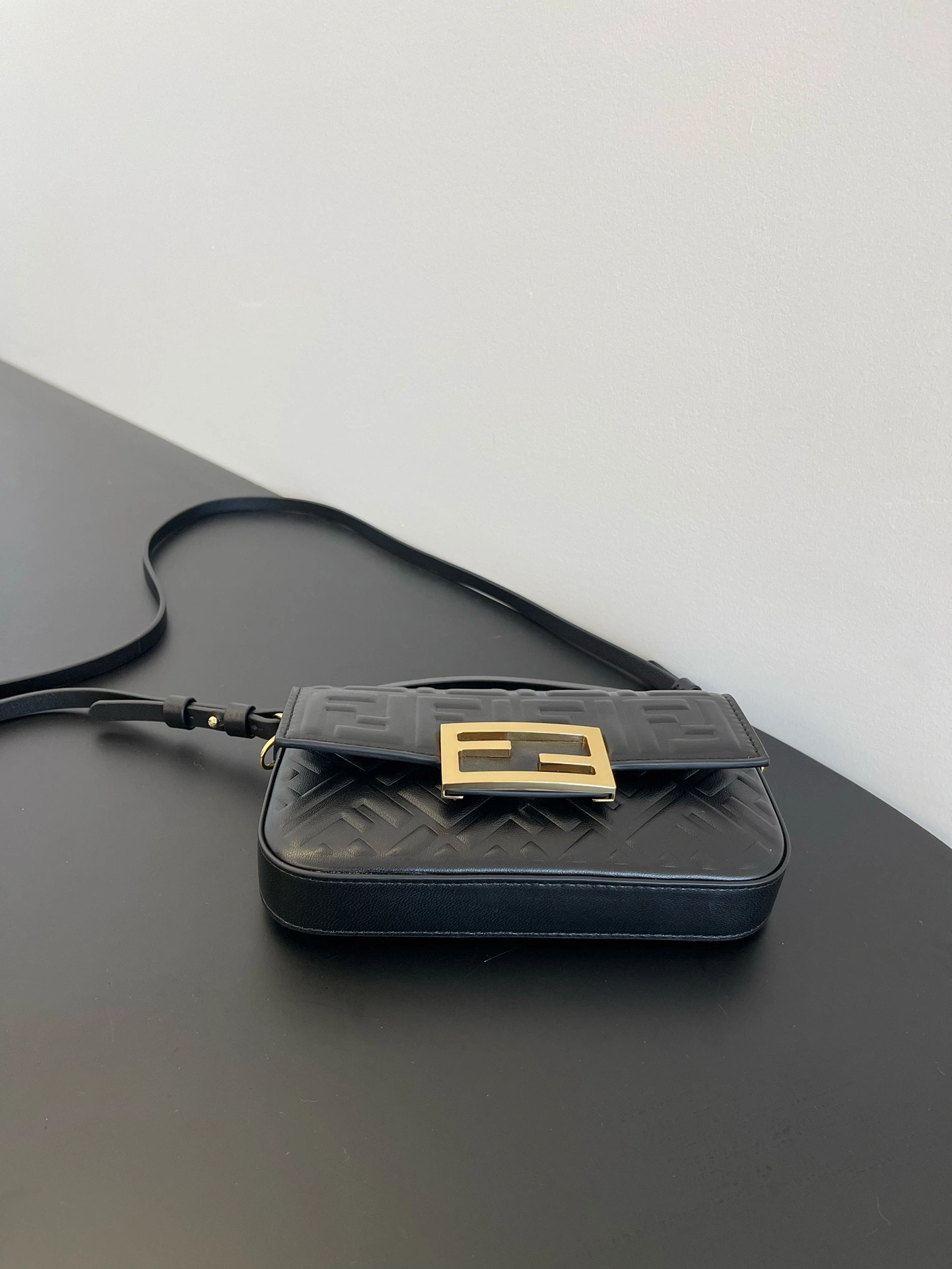 Fendi Satchel Bags Contemporary 69717