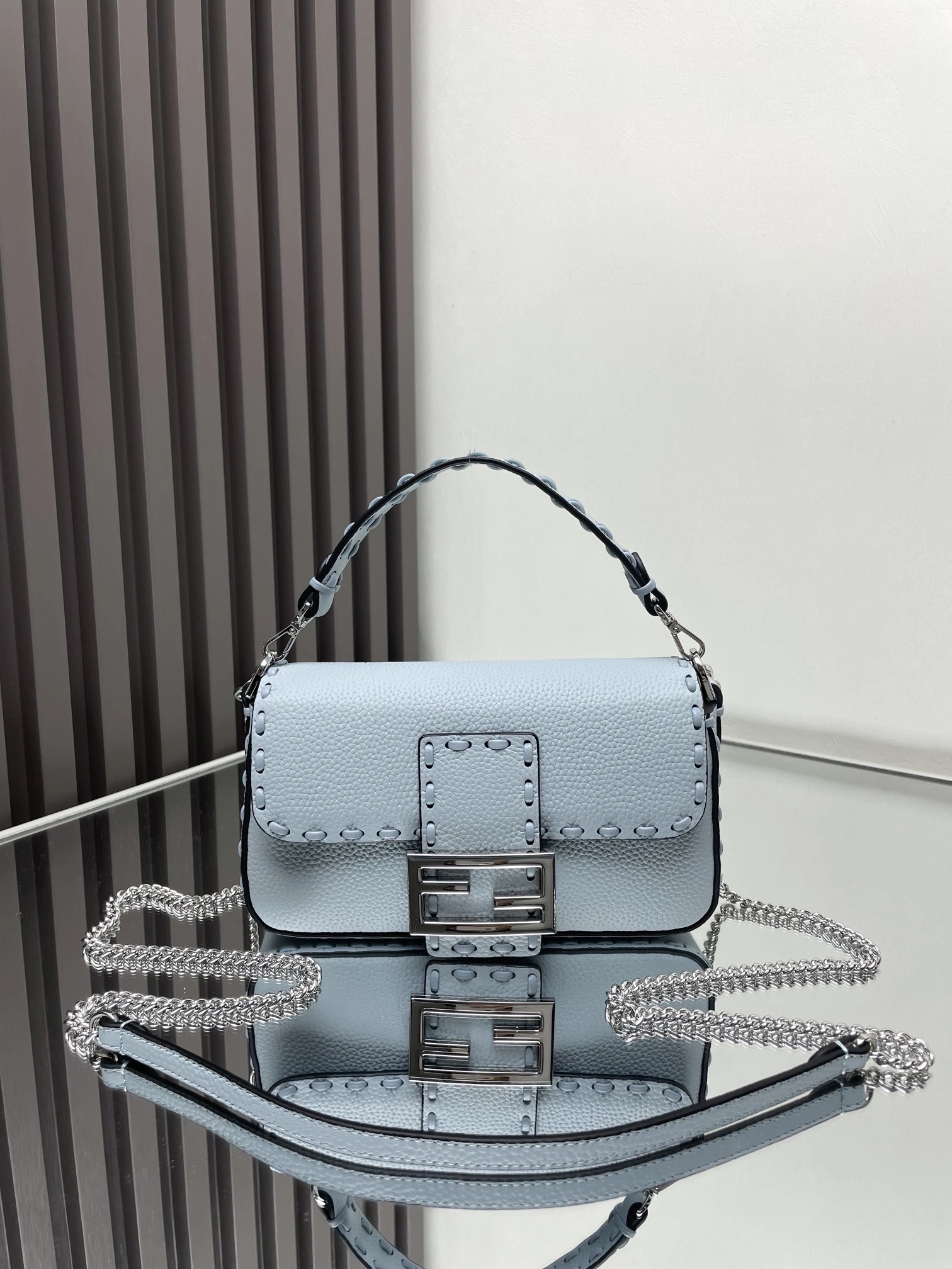 Reliable Fendi Satchel Bags 69712