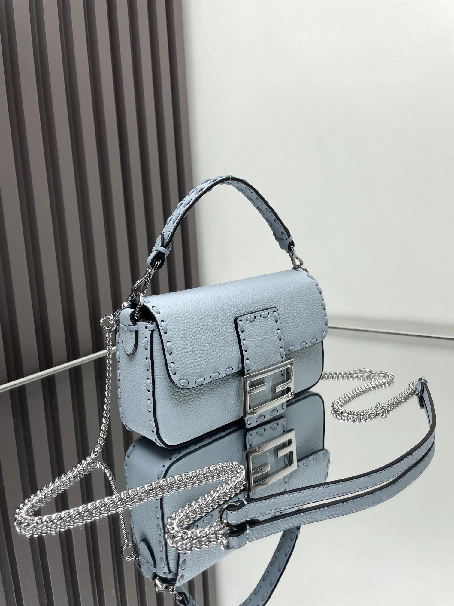 Reliable Fendi Satchel Bags 69712