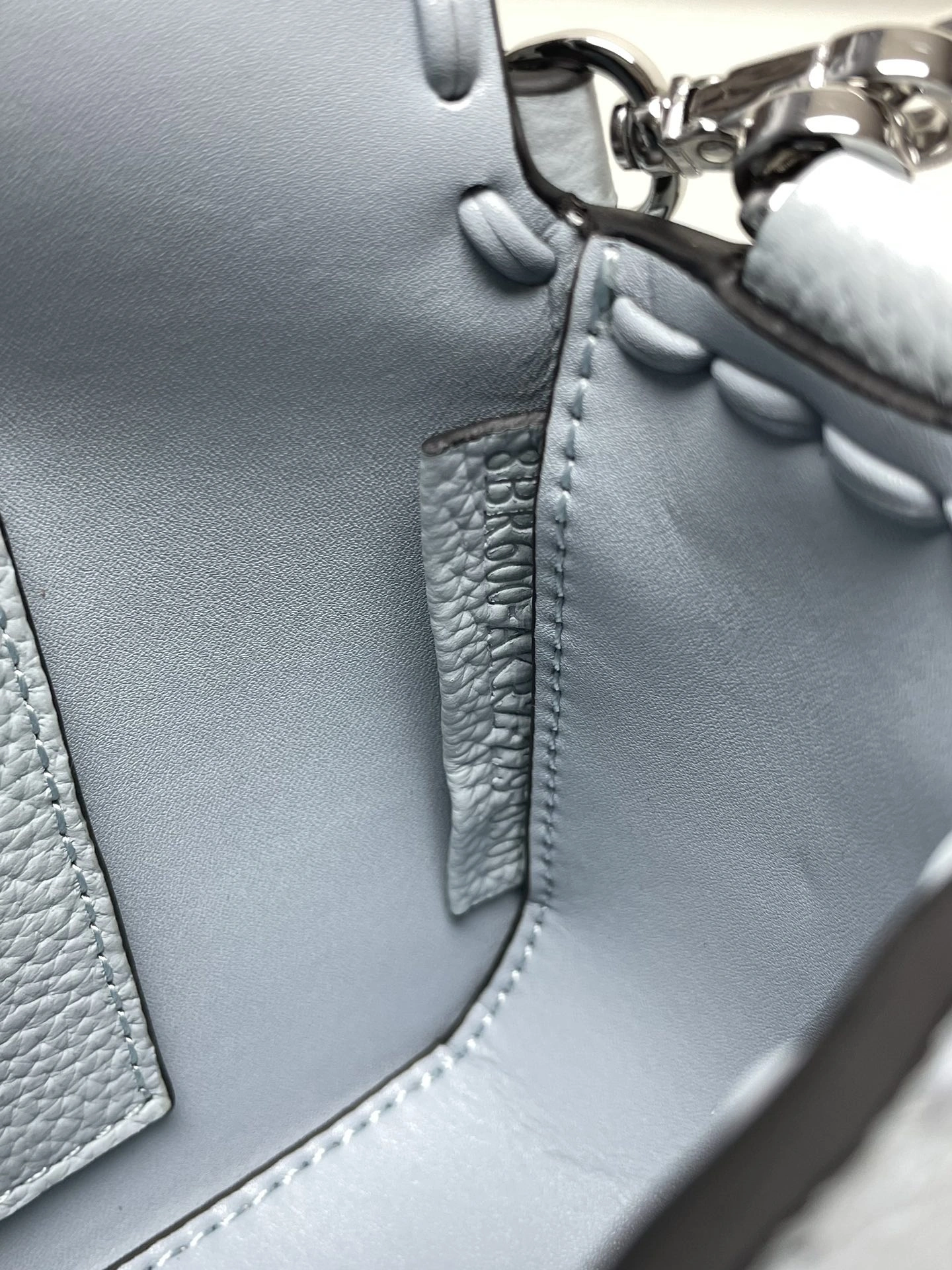 Reliable Fendi Satchel Bags 69712