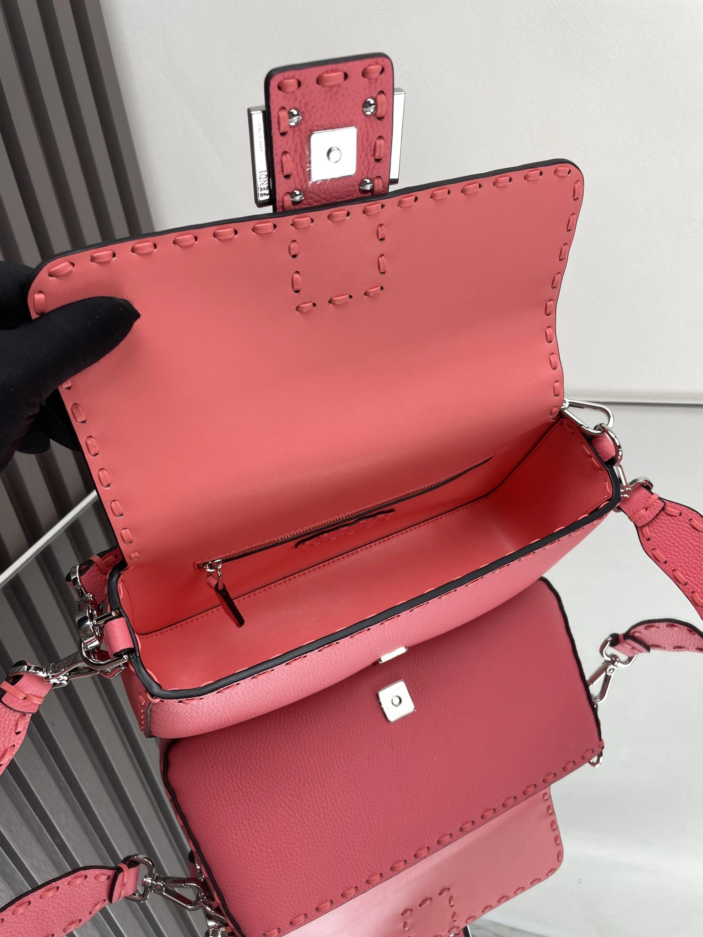 Fendi Satchel Bags Tailored 69701