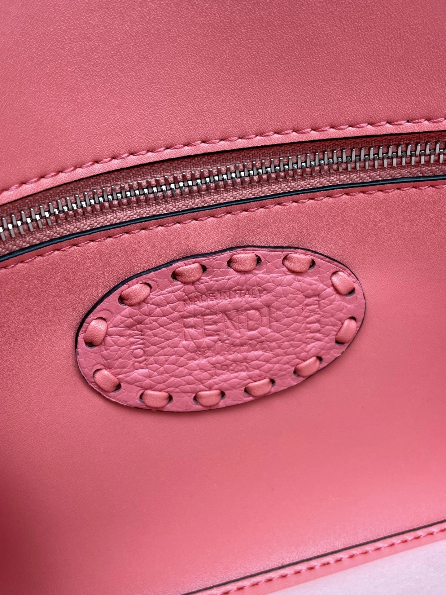 Fendi Satchel Bags Tailored 69701