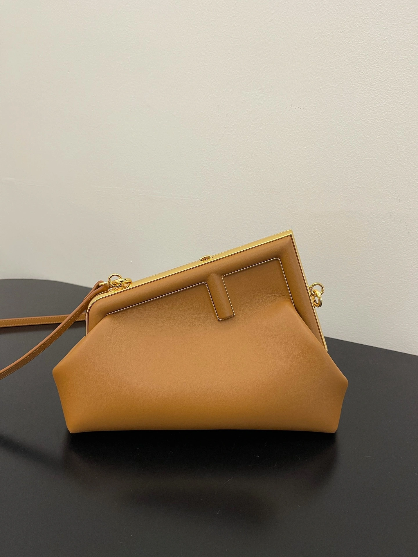 Compact Fendi Satchel Bags 69689