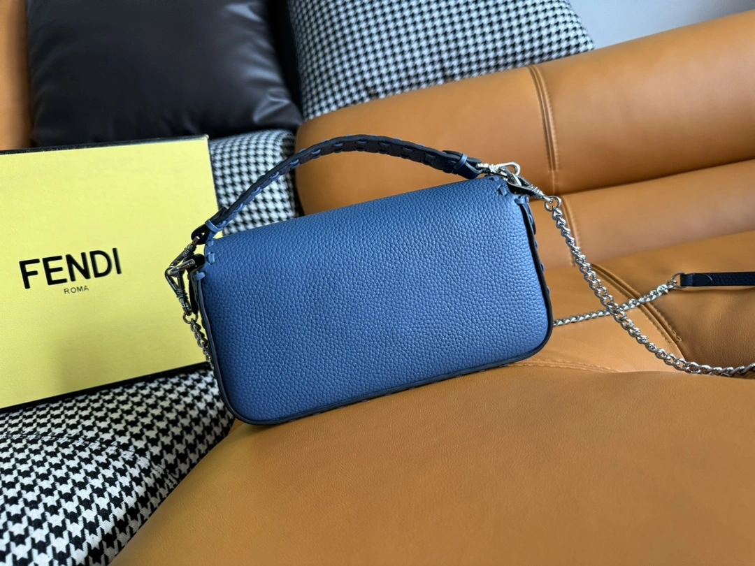 Youthful Fendi Satchel Bags 69683