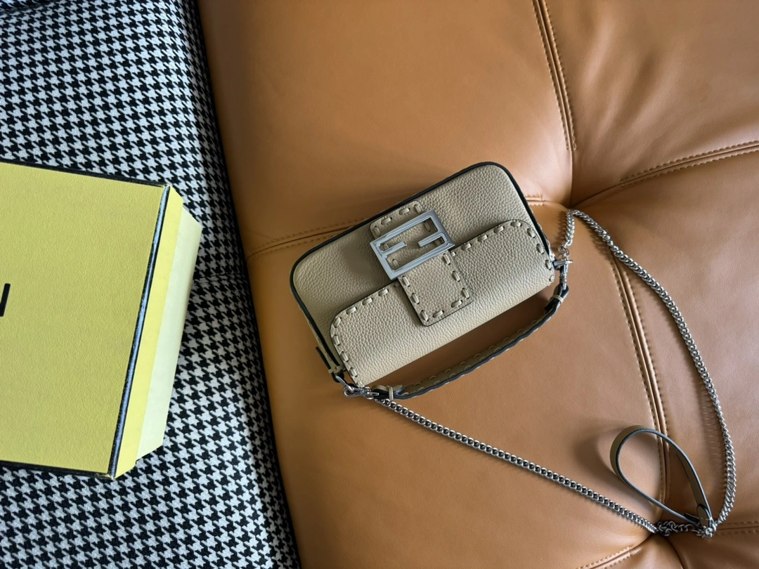 Fendi Satchel Bags Thermal 69681