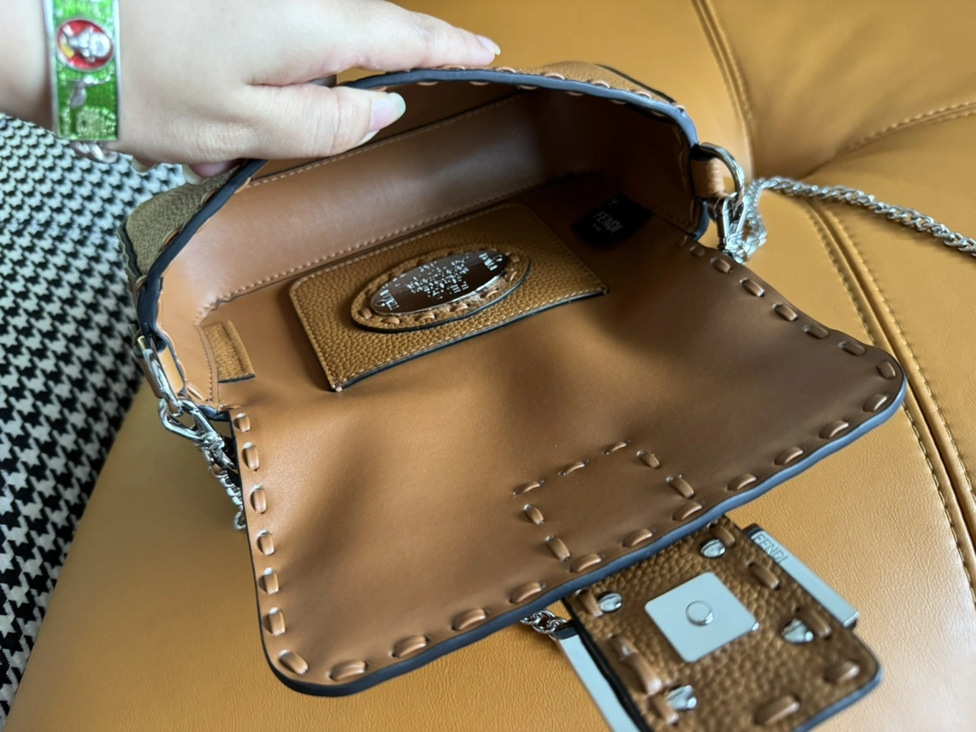 Tailored Fendi Satchel Bags 69722