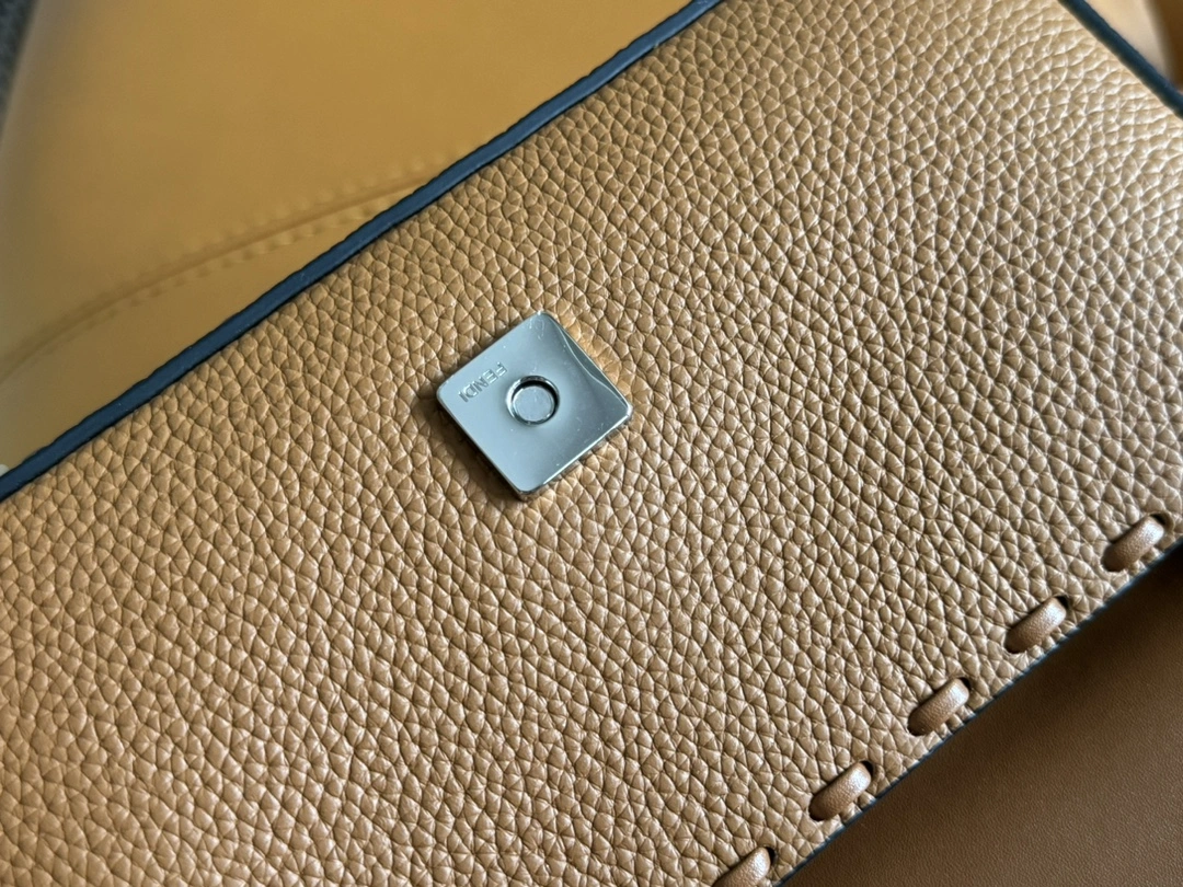 Tailored Fendi Satchel Bags 69722