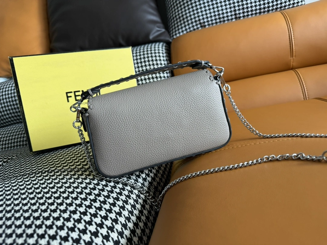 Fendi Satchel Bags Effortless 69680
