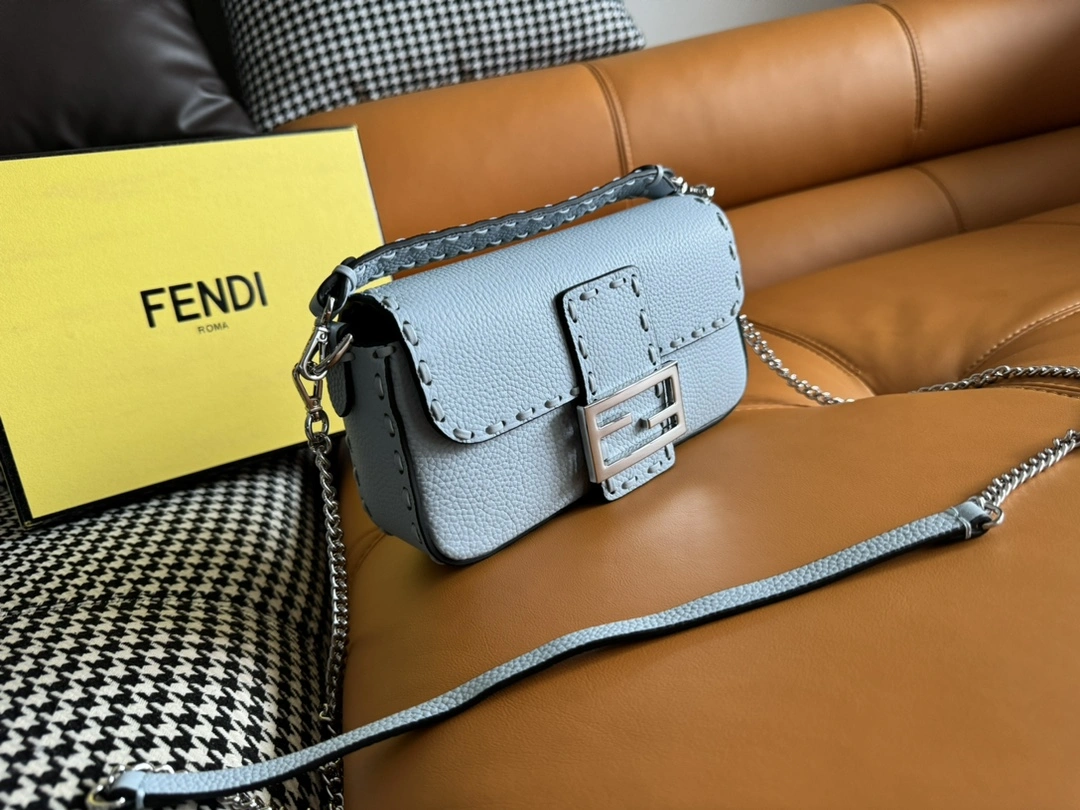 Fendi Satchel Bags Vibrant 69724