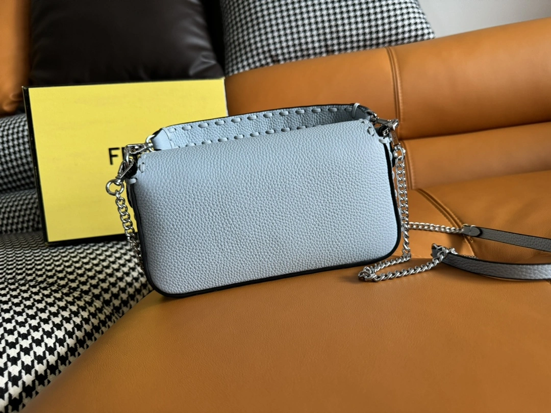 Fendi Satchel Bags Vibrant 69724