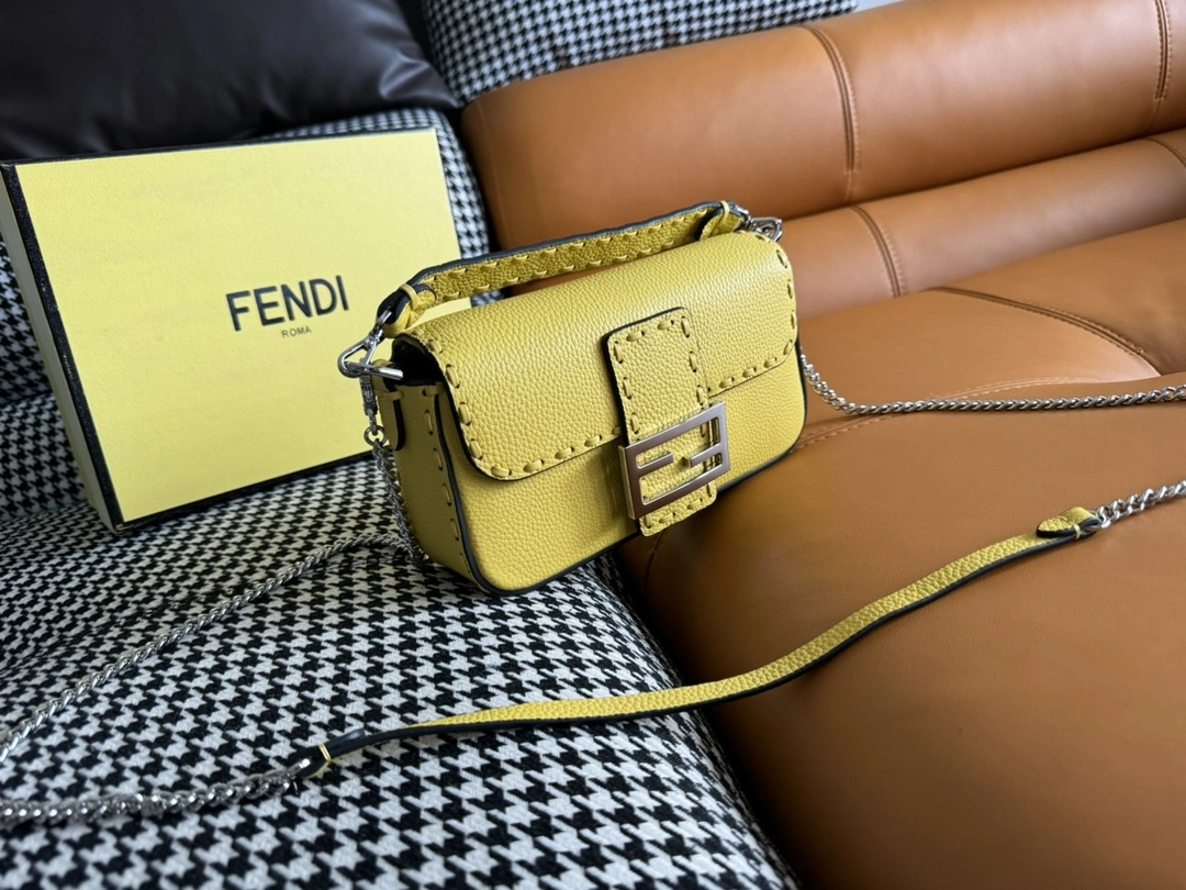 Fendi Satchel Bags ModernLook 69679