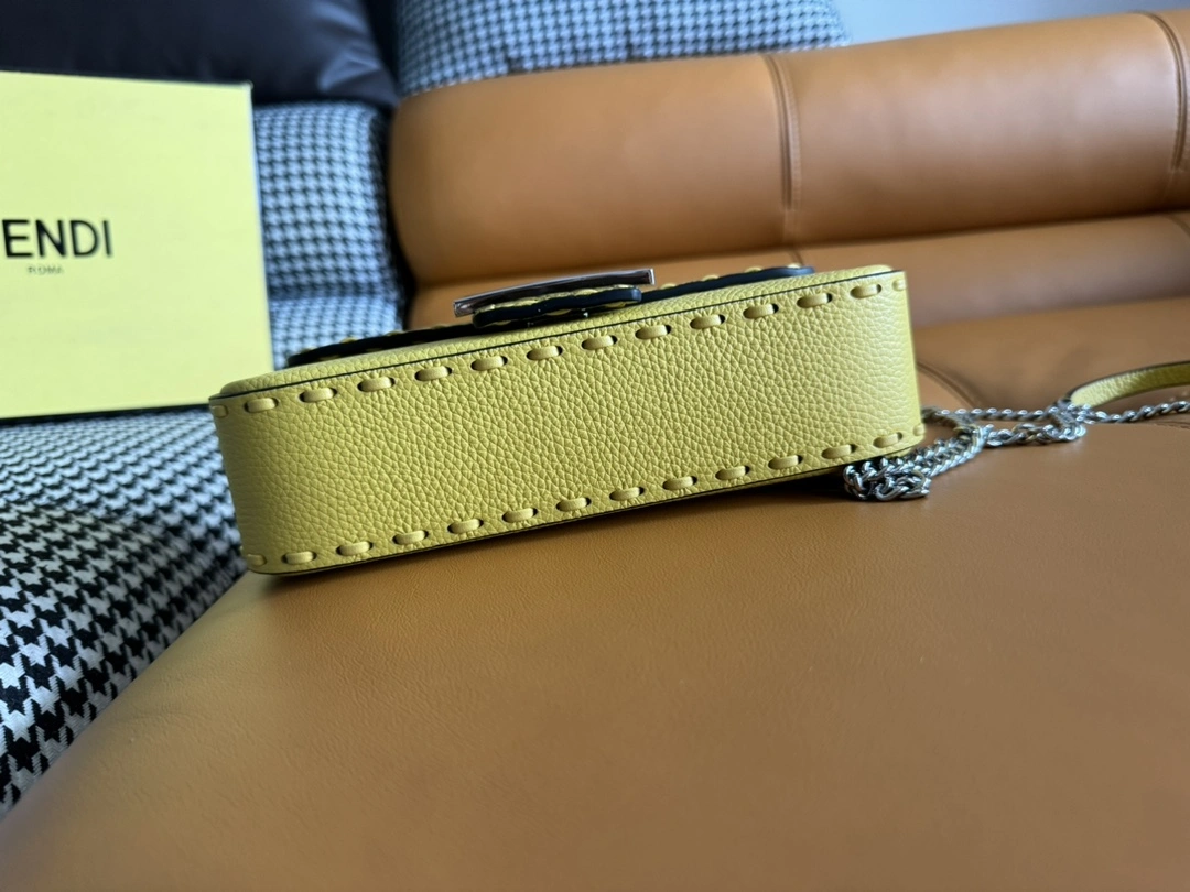 Fendi Satchel Bags ModernLook 69679