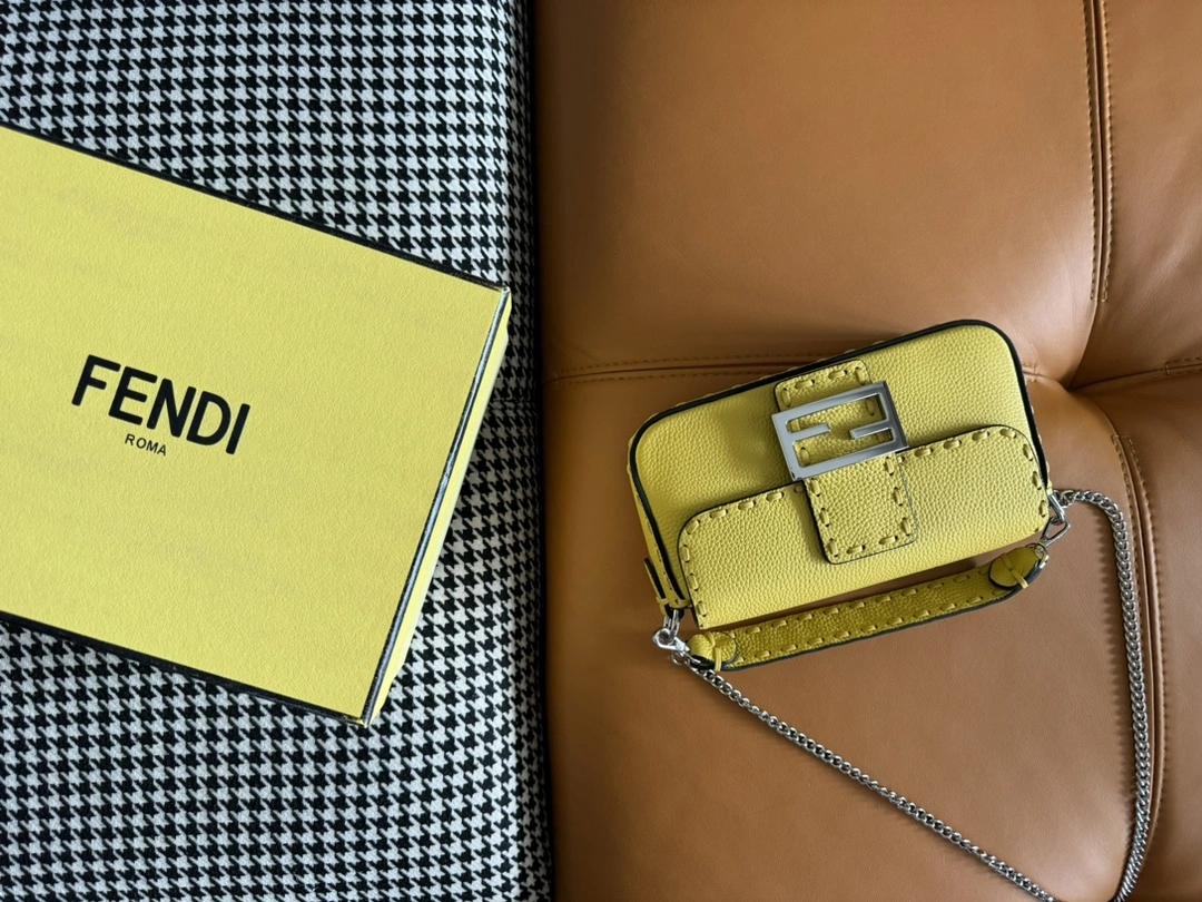 Fendi Satchel Bags ModernLook 69679