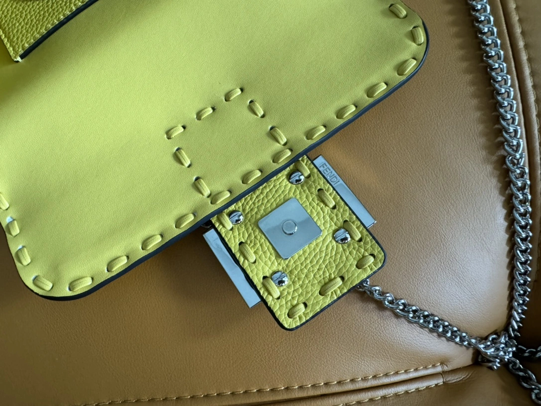 Fendi Satchel Bags ModernLook 69679