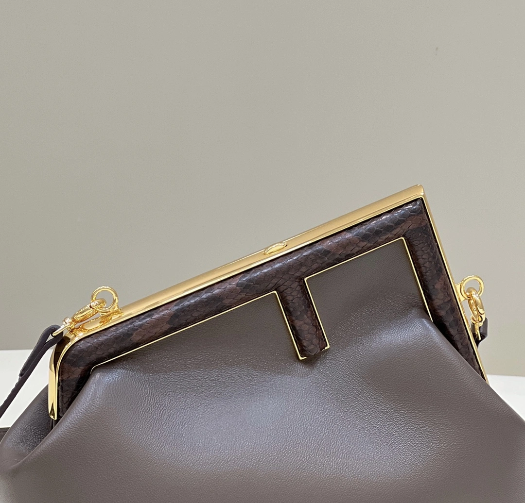 Fendi Satchel Bags Sleek 69673