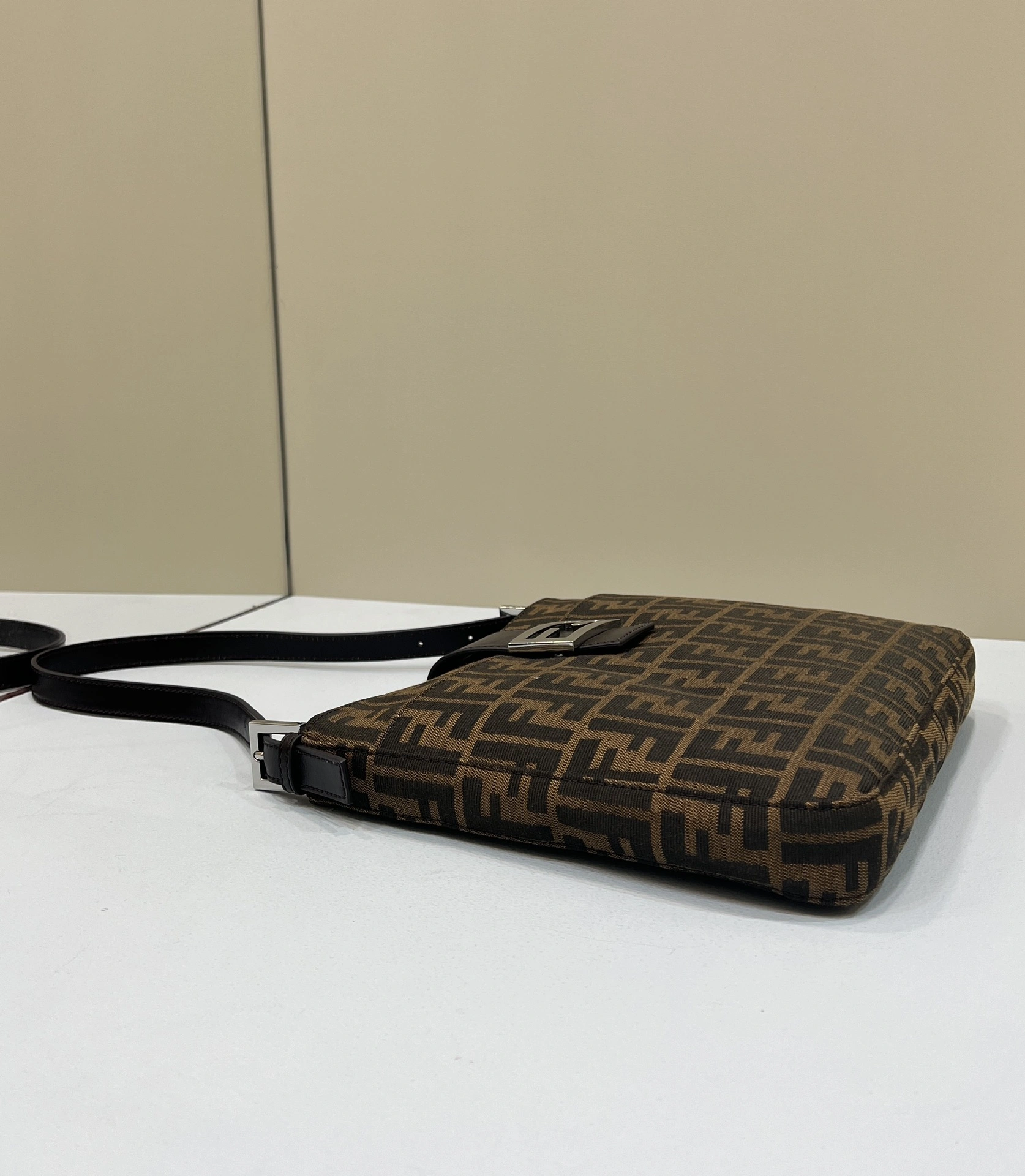 SunProtective Fendi Satchel Bags 69666