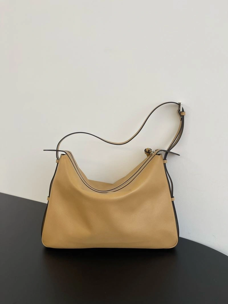 Unisex Fendi Satchel Bags 57495